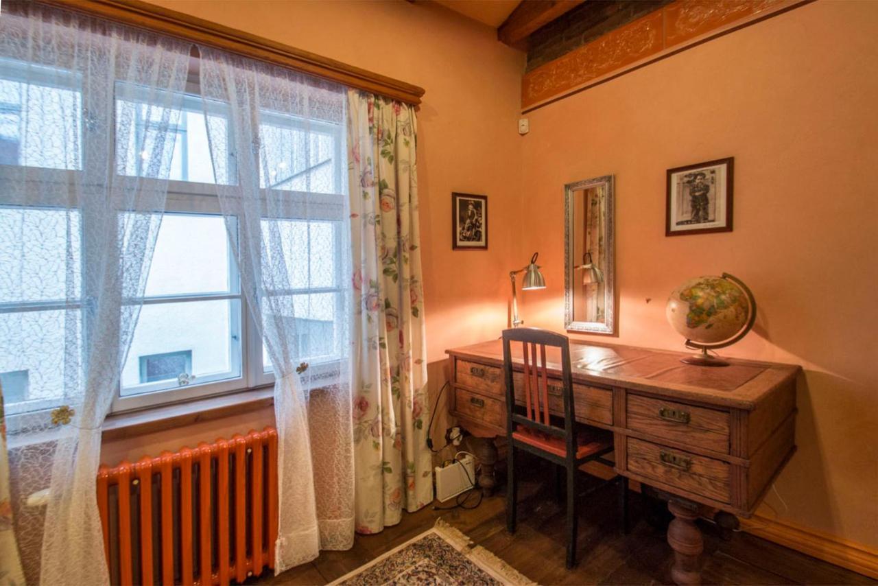 Old Town Fairytale, 2 Bedrooms And Terrace, Tartu Home Bagian luar foto